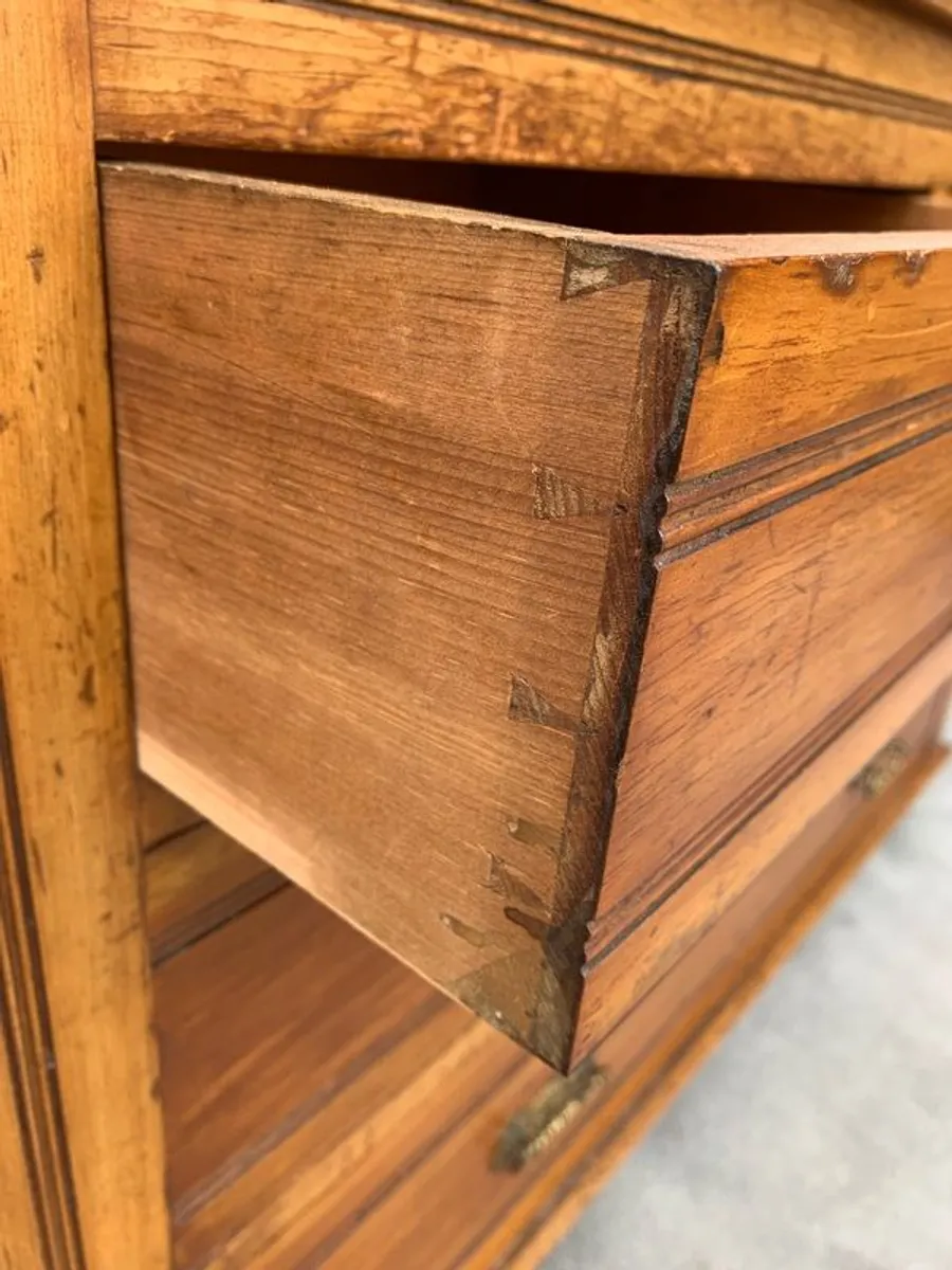 Late Victorian Oak Dressing Chest With Mirror. - Image 4