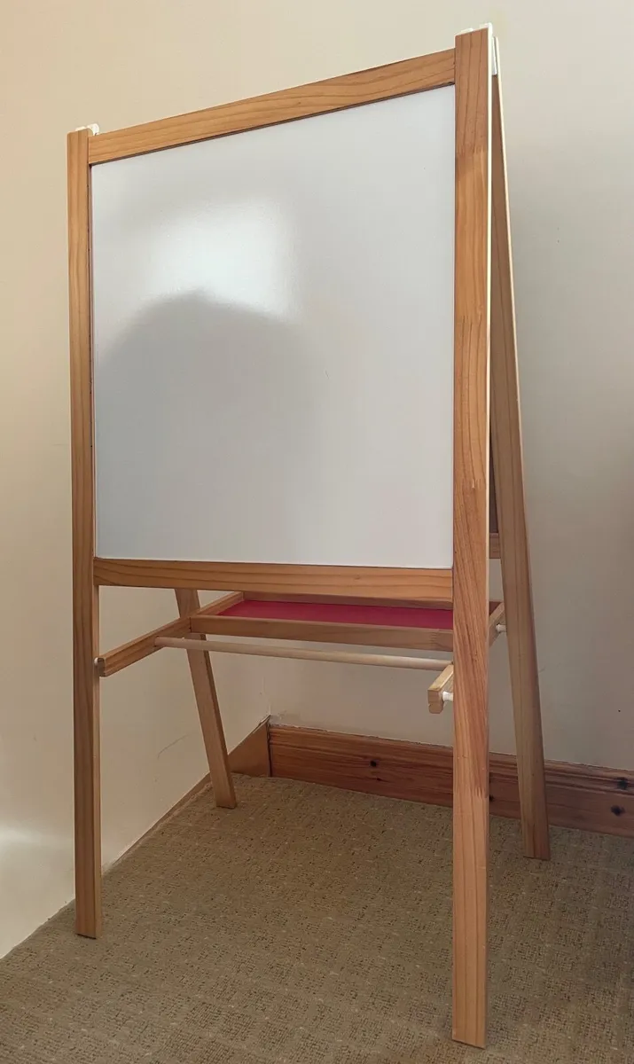 Kids Easel - Image 2