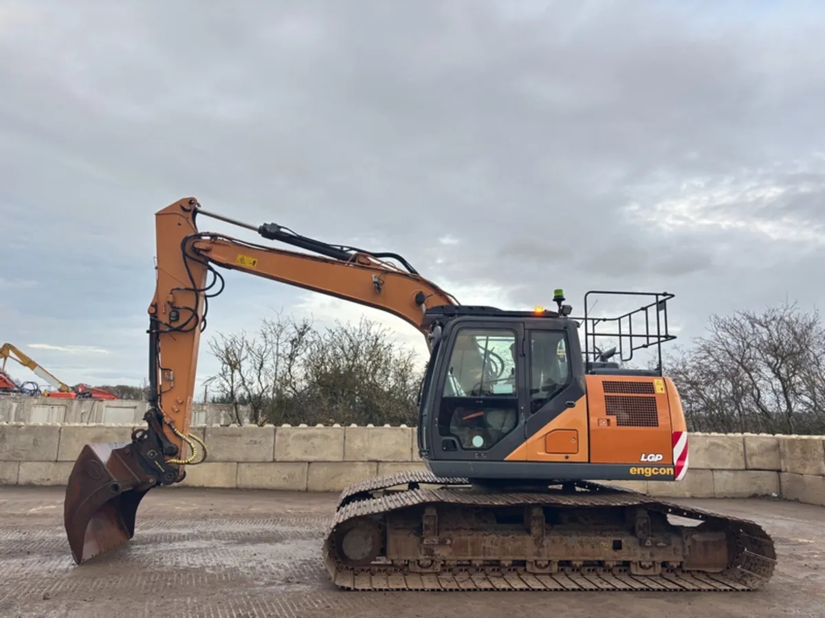 2019 Case CX130D Bogmaster - Image 4
