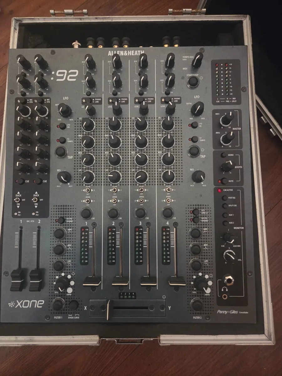 Allen & Heath Xone 92 - Image 1