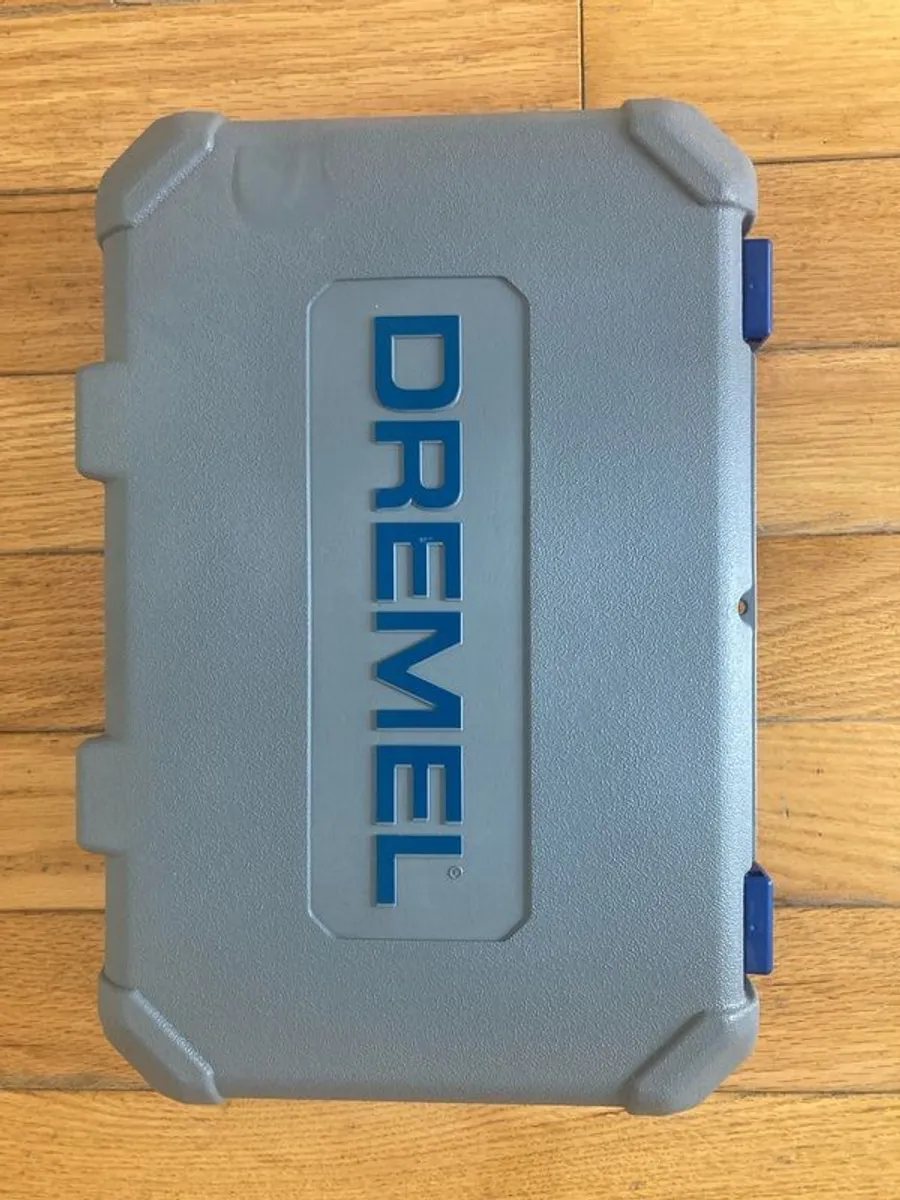 Dremel 8220 Cordless Rotary tool and workstation - Image 3