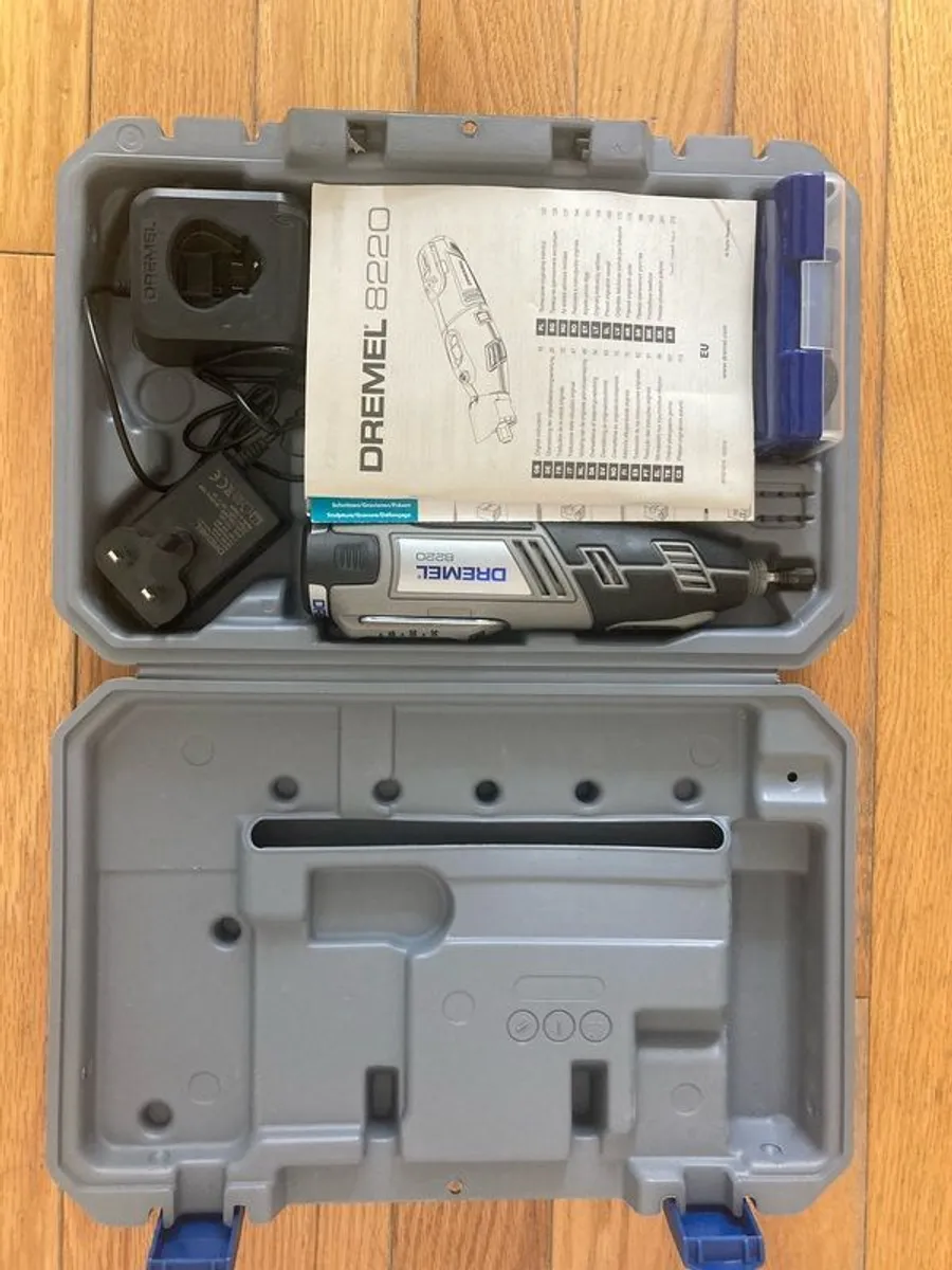 Dremel 8220 Cordless Rotary tool and workstation - Image 4