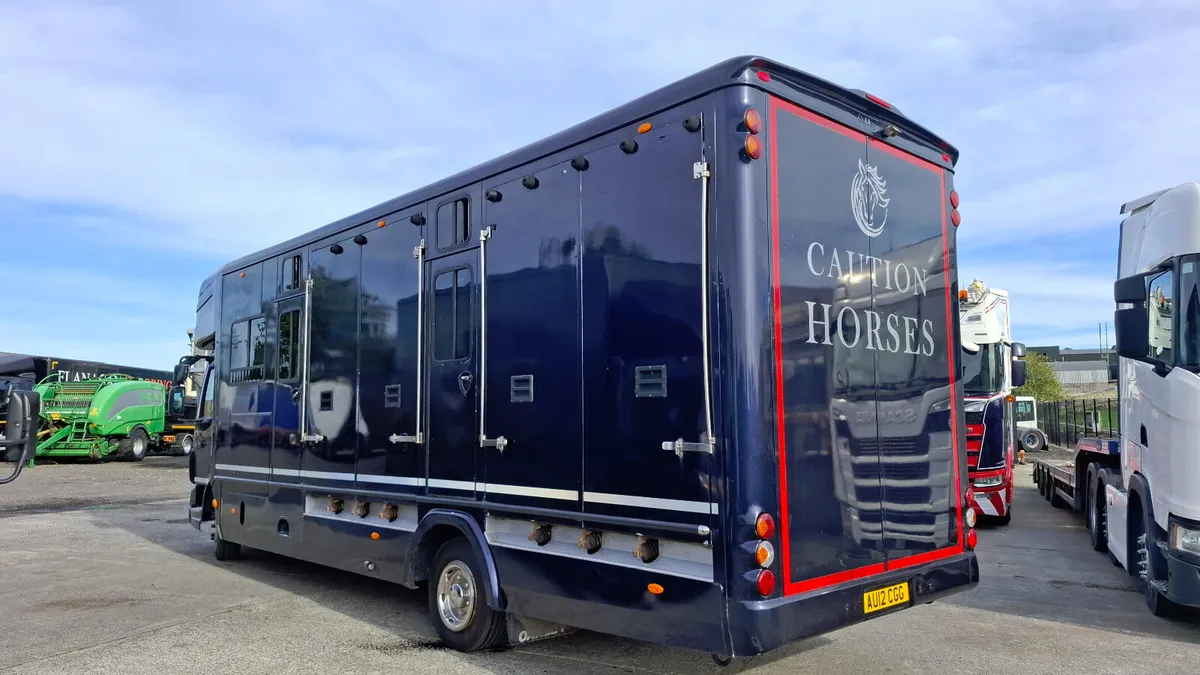 2012 Daf LF 4x2  with factory fit Oakley Super 6 - Image 4