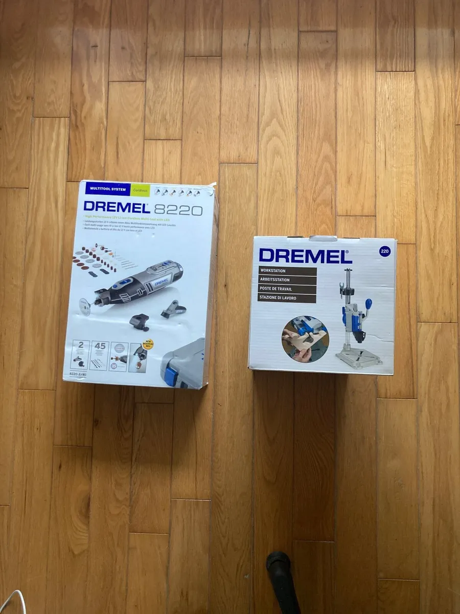 Dremel 8220 Cordless Rotary tool and workstation - Image 1