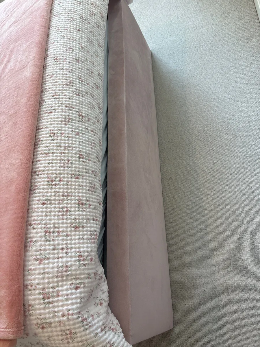 pink upholstered ottoman bed - Image 4