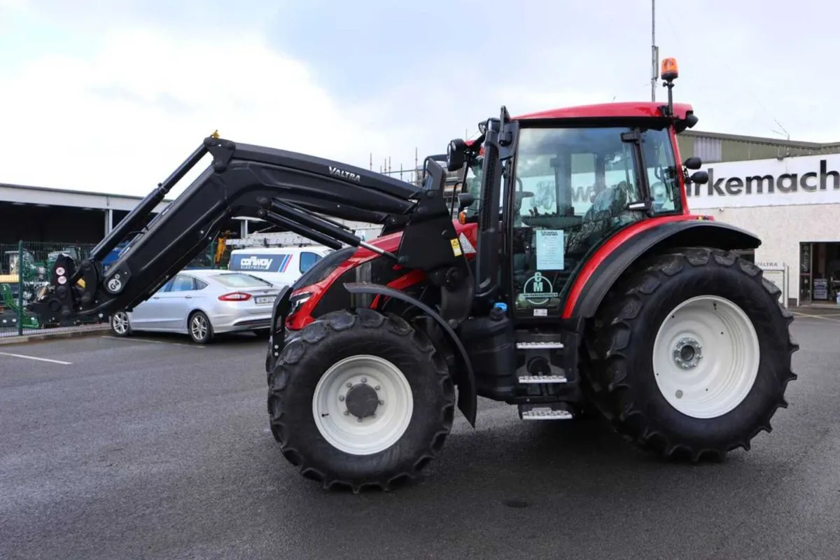 Valtra G115 Active C/W - Image 4