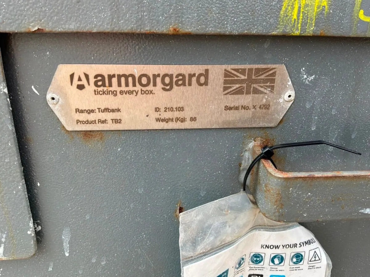 Armogard tool storage chest / van vault.......3051 - Image 4