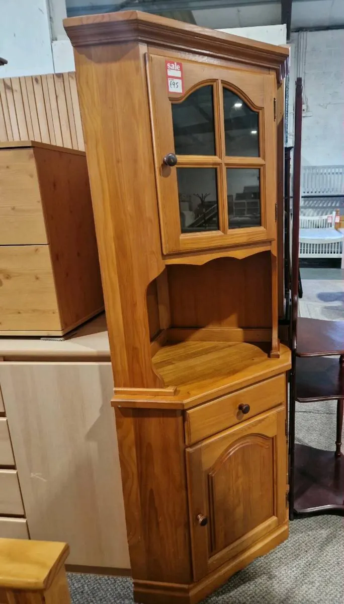 Solid wood corner cabinet