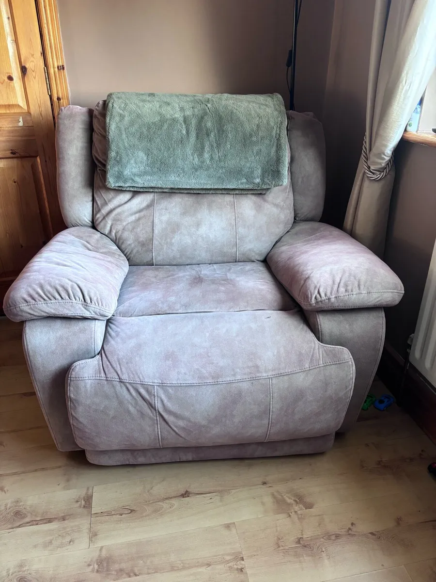 Couch for sale 3+1+1 - Image 1