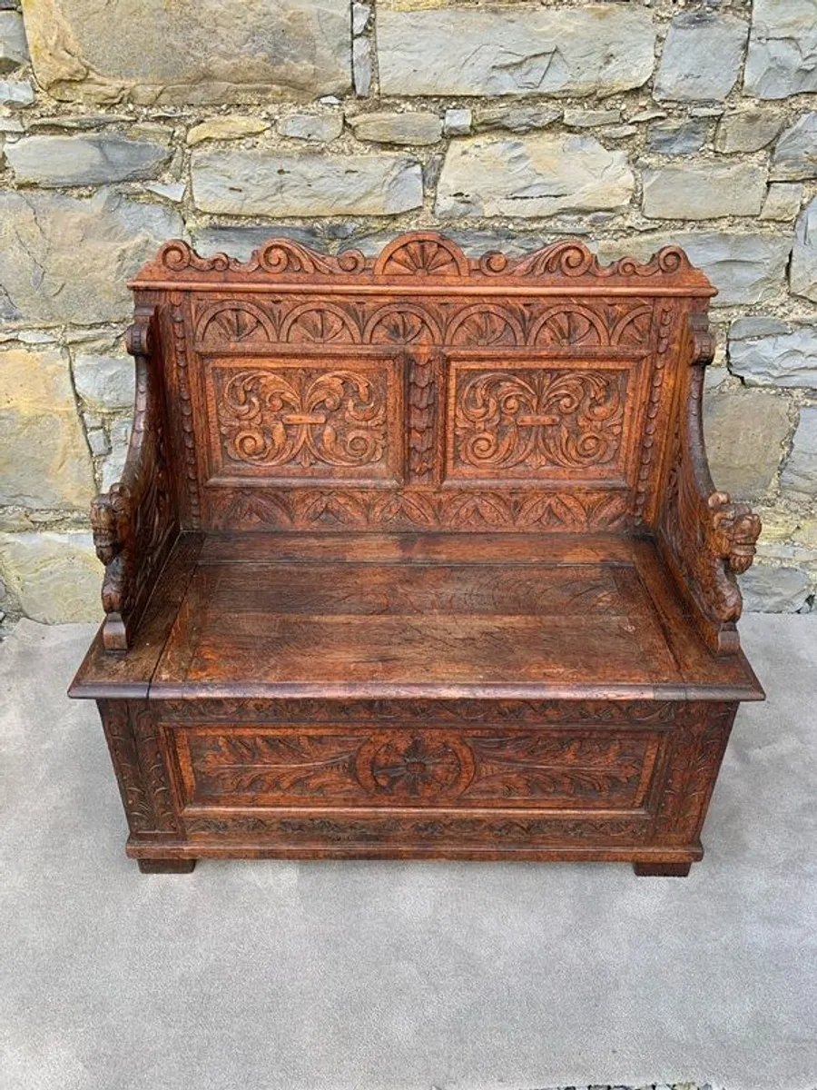 Late Victorian Gothic Revival Carved Oak Hall Settle. - Image 2