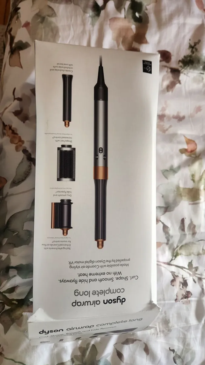 Dyson air wrap hairdryer - Image 4