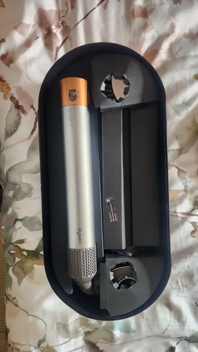 Dyson air wrap hairdryer - Image 1