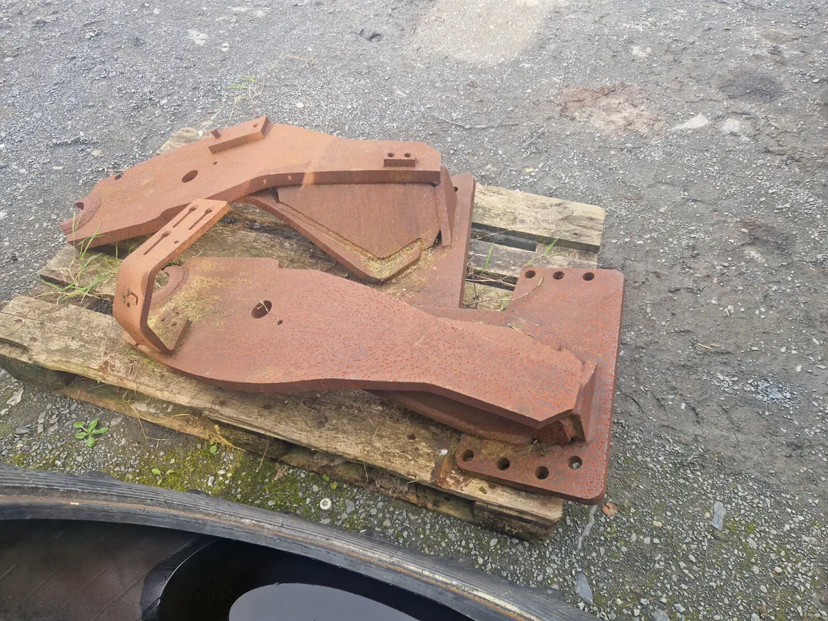 Quicke loader brackets - Image 2