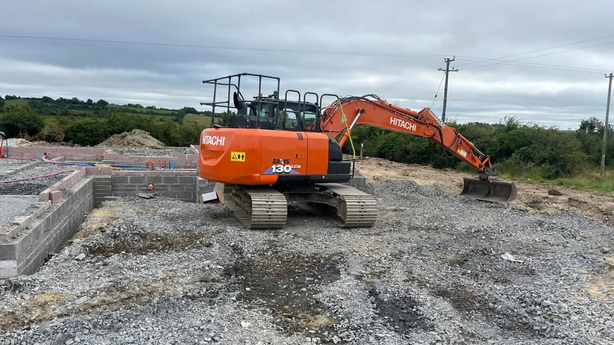 13 ton diggers for self drive hire
