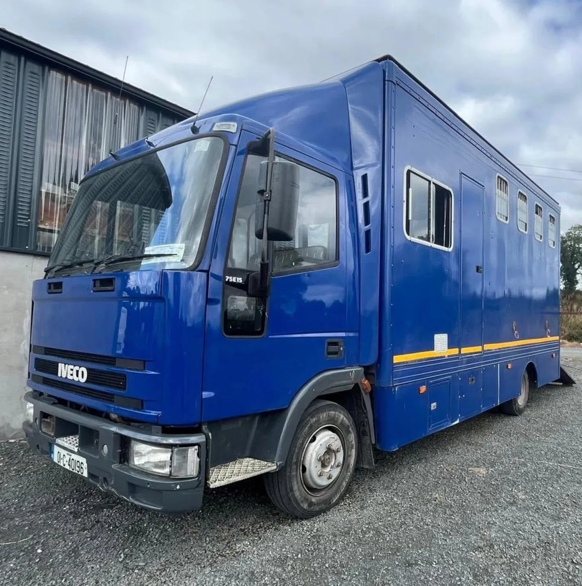 Horse truck - Image 2