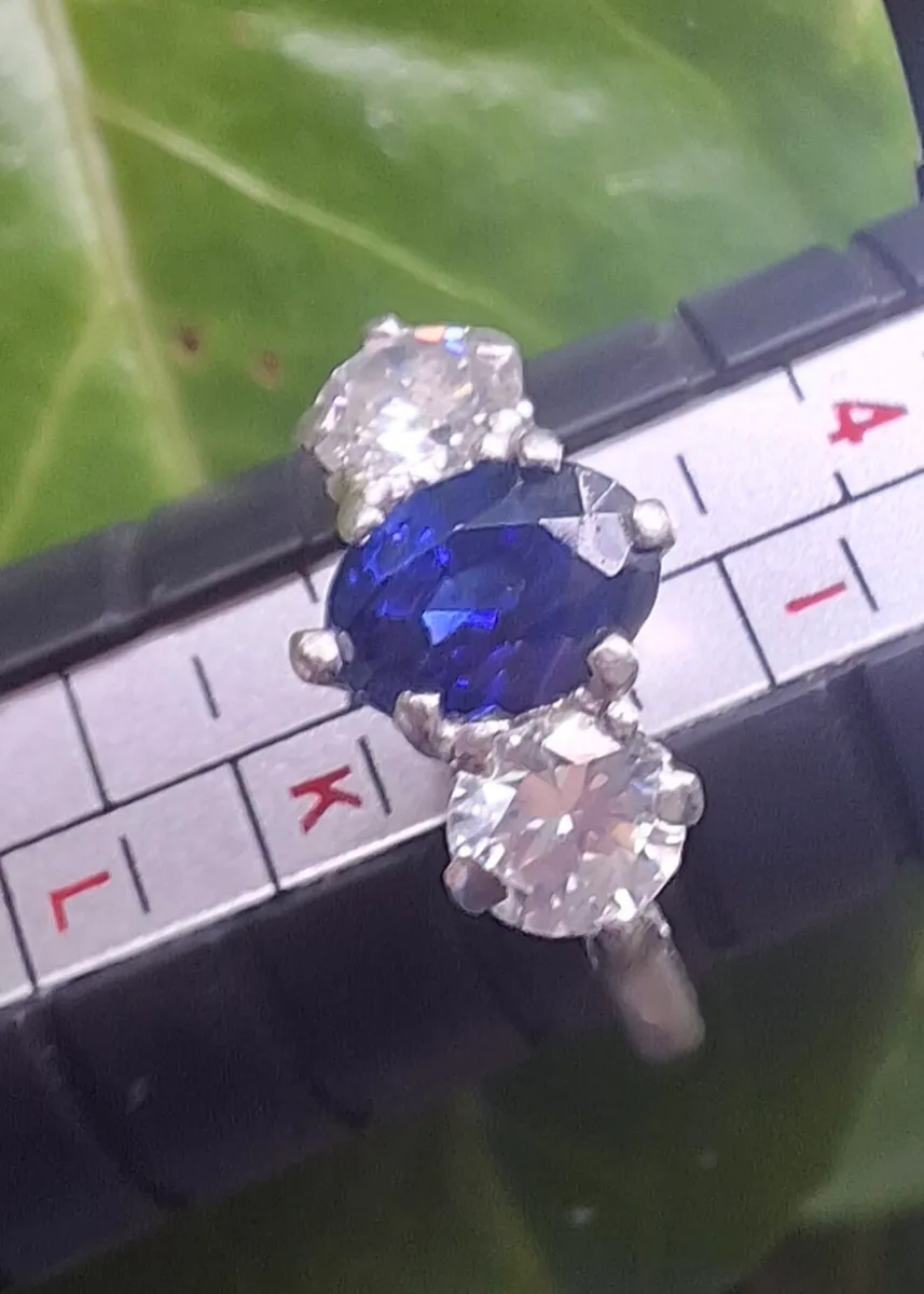 Diamond Sapphire Platinum Ring - Image 3