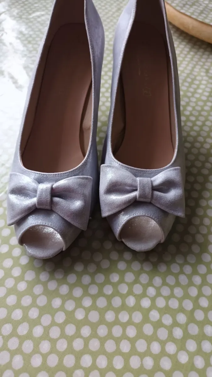 Shoes - Image 1