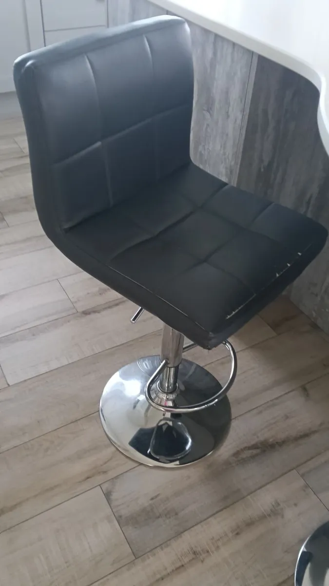 Island chairs / Bar stools