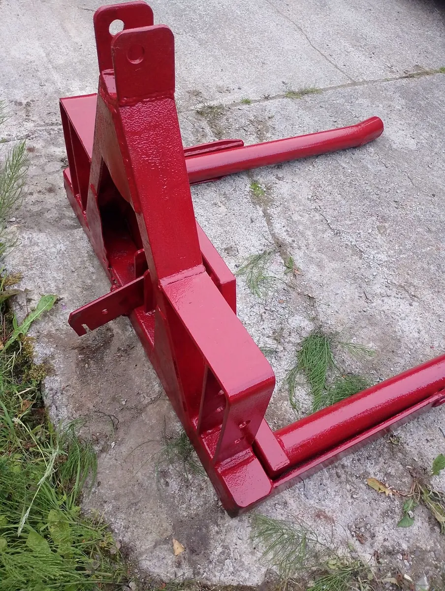 Bale lifter handler carrier - Image 4