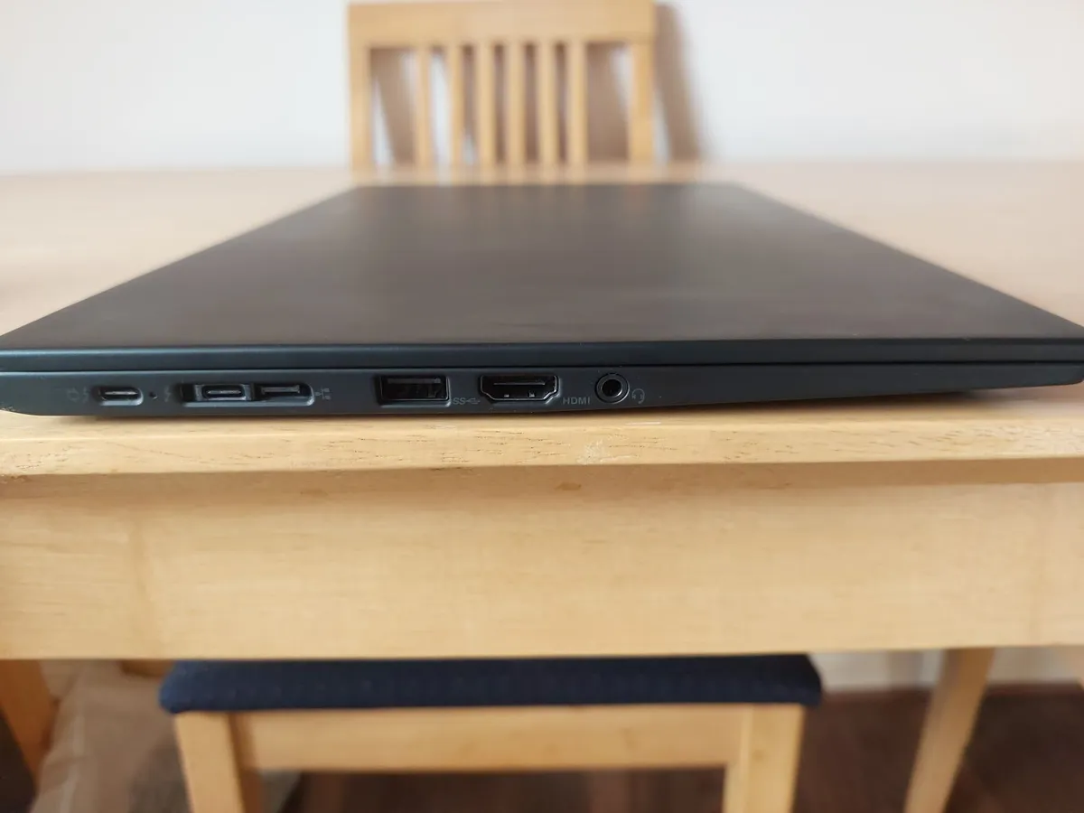 Lenovo ThinkPad X1 Carbon Gen 8 | i7-10610U | 16GB - Image 3