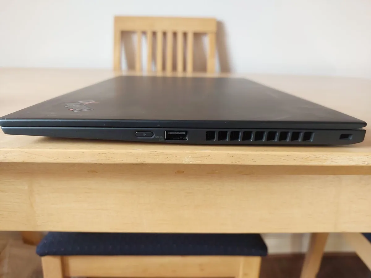 Lenovo ThinkPad X1 Carbon Gen 8 | i7-10610U | 16GB - Image 4