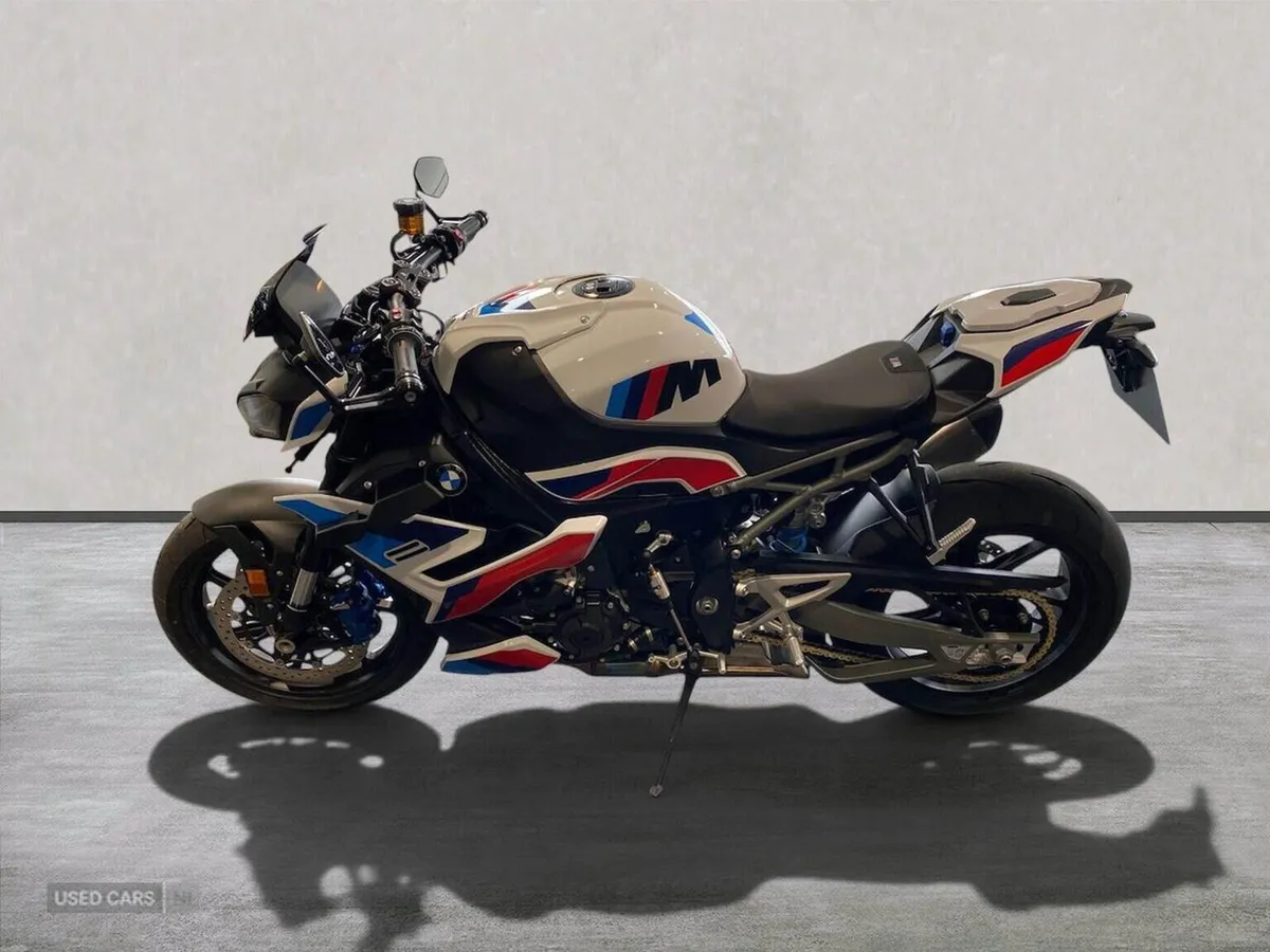 BMW M 1000 R (25My) - Image 2