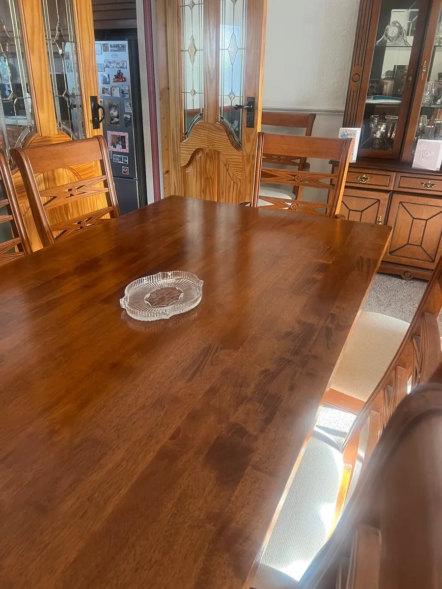 Dining table and chairs - Image 2