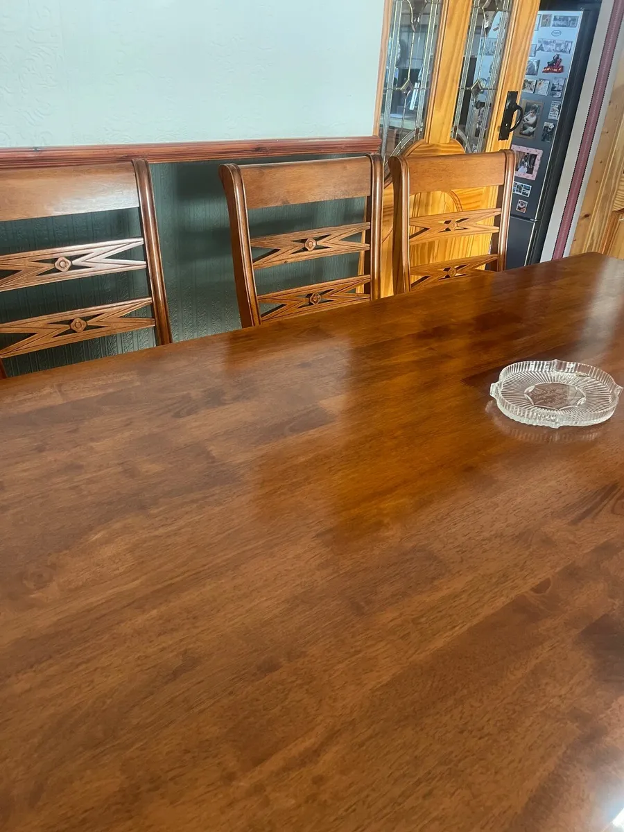 Dining table and chairs - Image 3