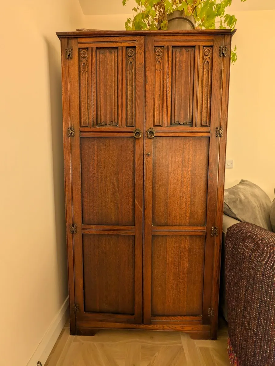 Wardrobe + Vanity Dresser - Image 4
