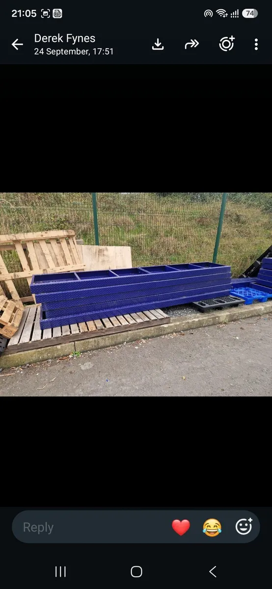 Caster decking..like new great condition - Image 4