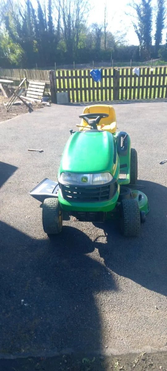John deer tractor mower - Image 3