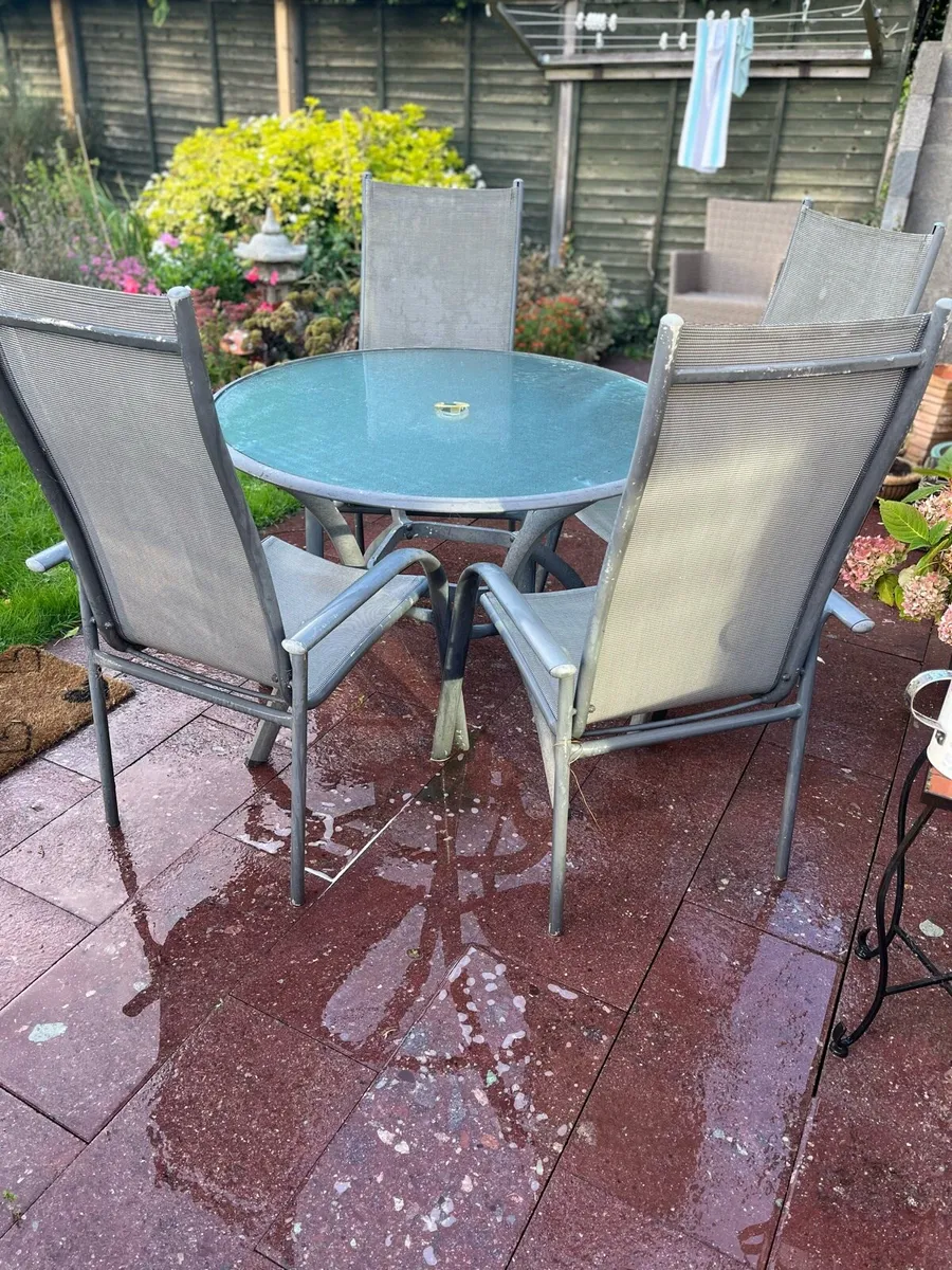 Patio table and 4 chairs - Image 1