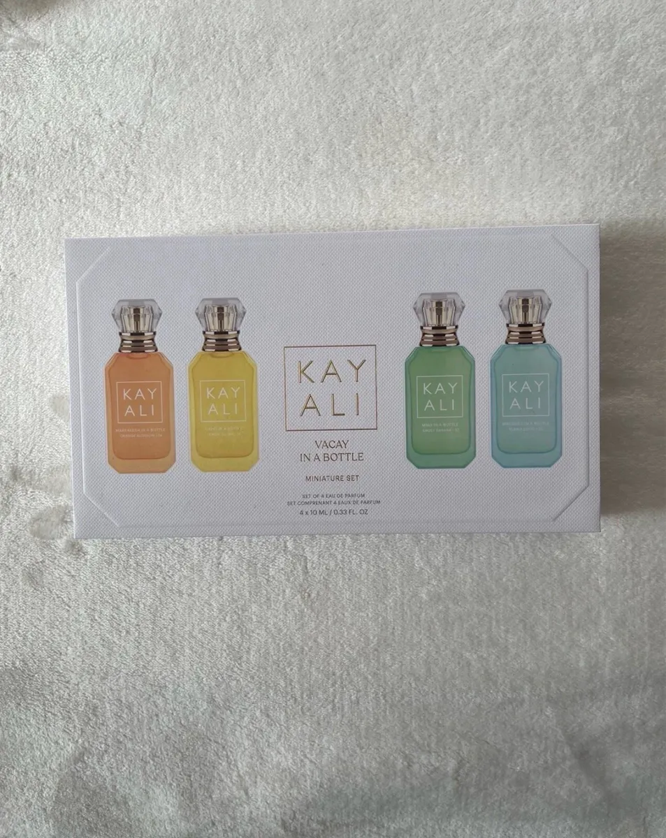 Kayali Vacay in a bottle miniature set - Image 1