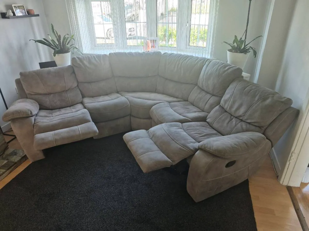 Corner Sofa - Image 3