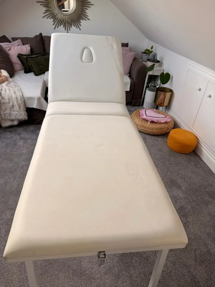 Massage Table for free - Image 2