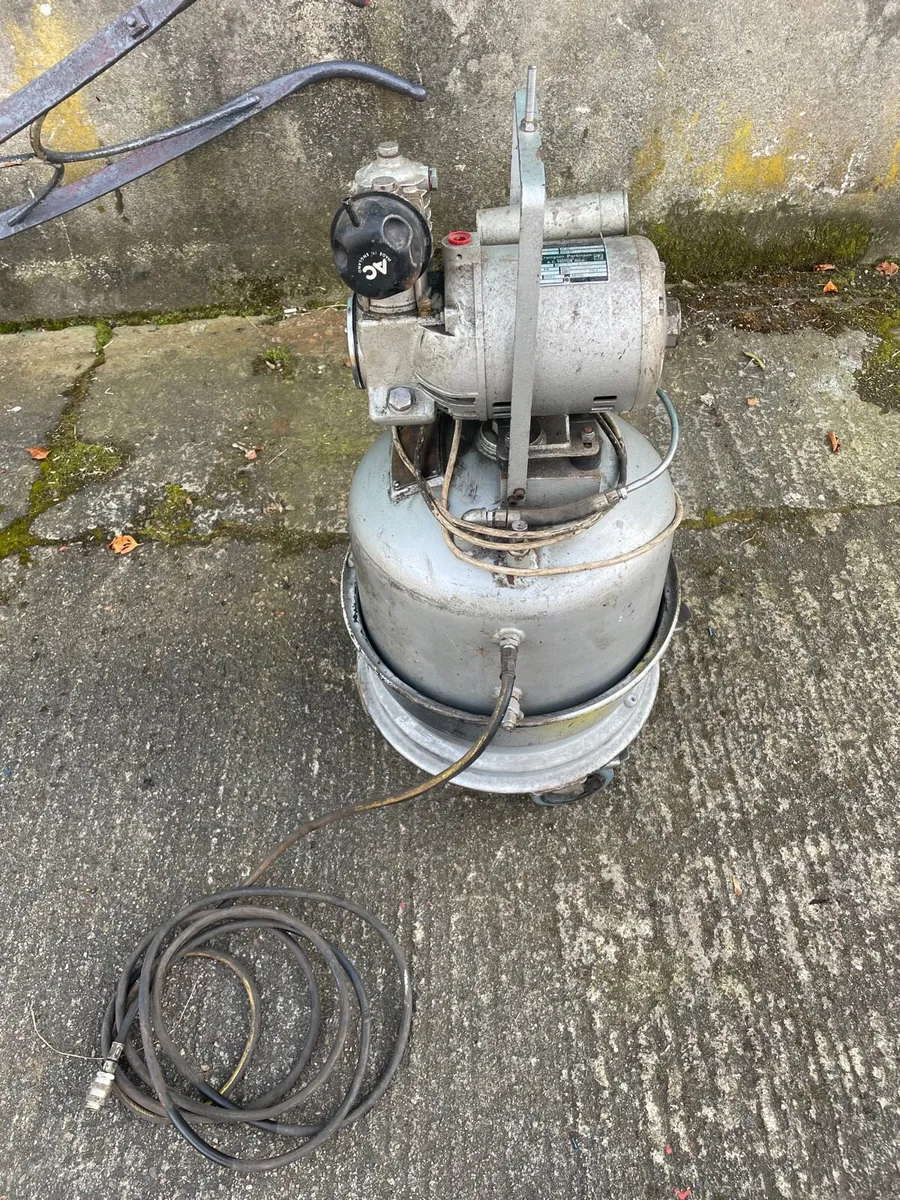 Air Compressor - Image 4