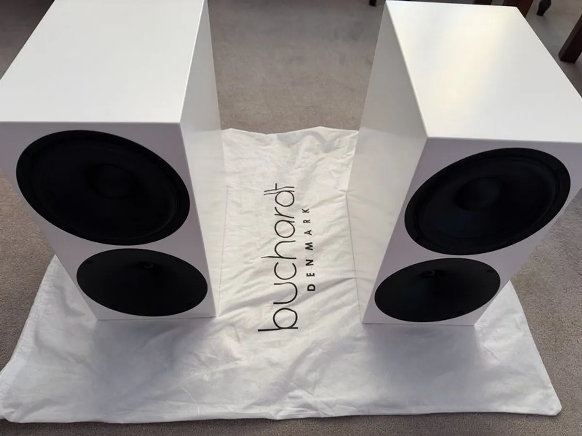 Buchardt Audio P300 Bookshelf Speakers - Image 2
