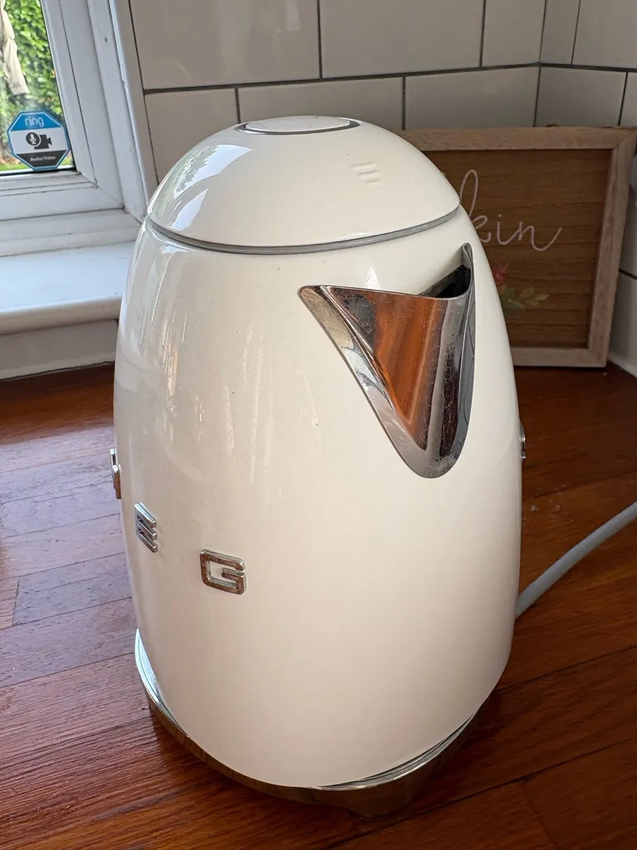 Smeg Kettle - Image 2