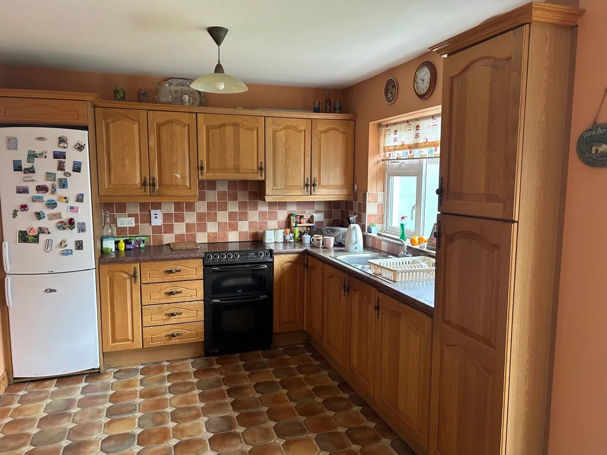 Kitchen cabinets, sink and worktop. - Image 3