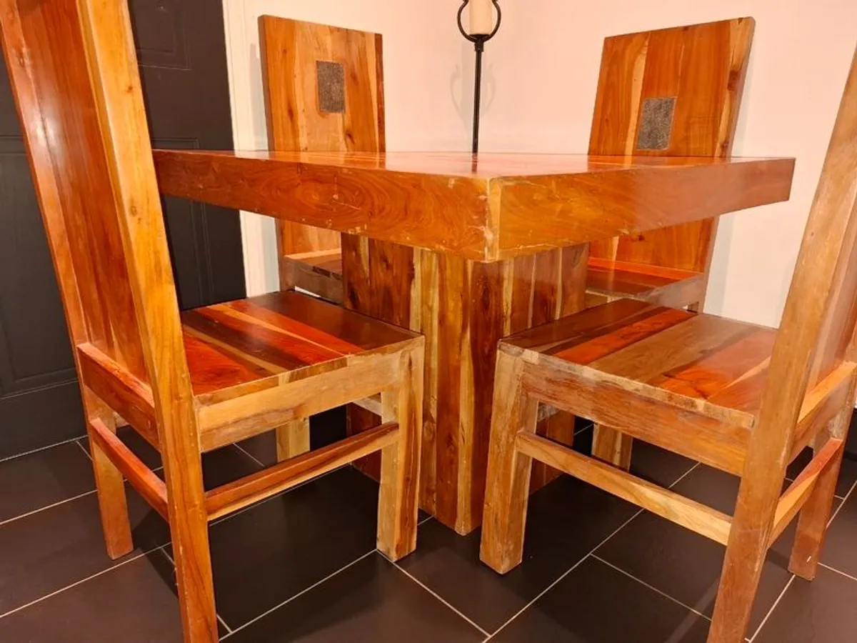 Solid wood table and 4 chairs - Image 3