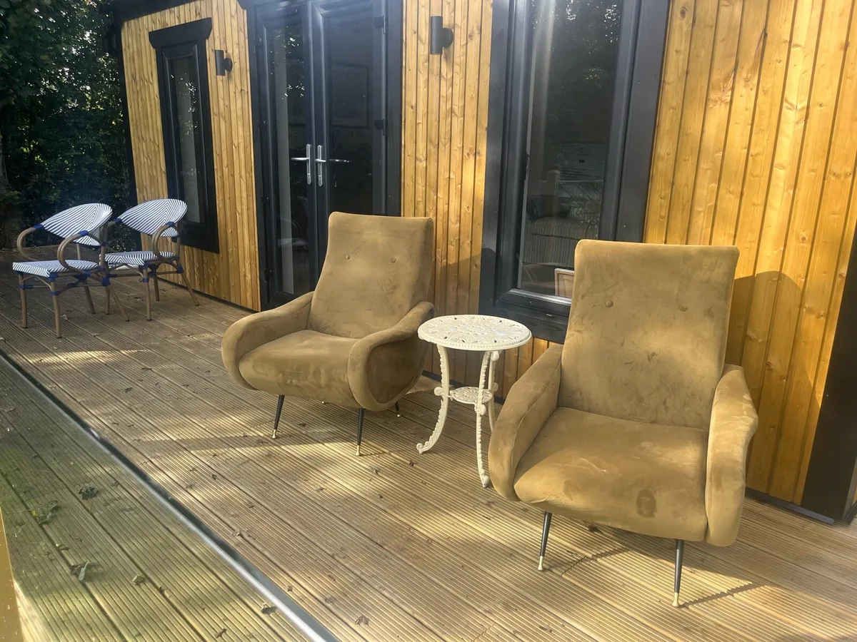 Two 1960 Eames styled pair of chairs - Image 4
