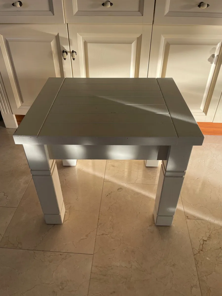 Side table - Image 1