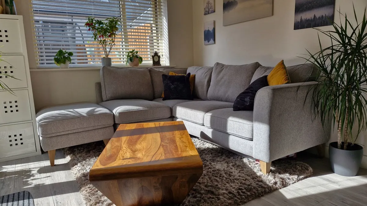 Michael Murphy Milner Corner Sofa - Image 1