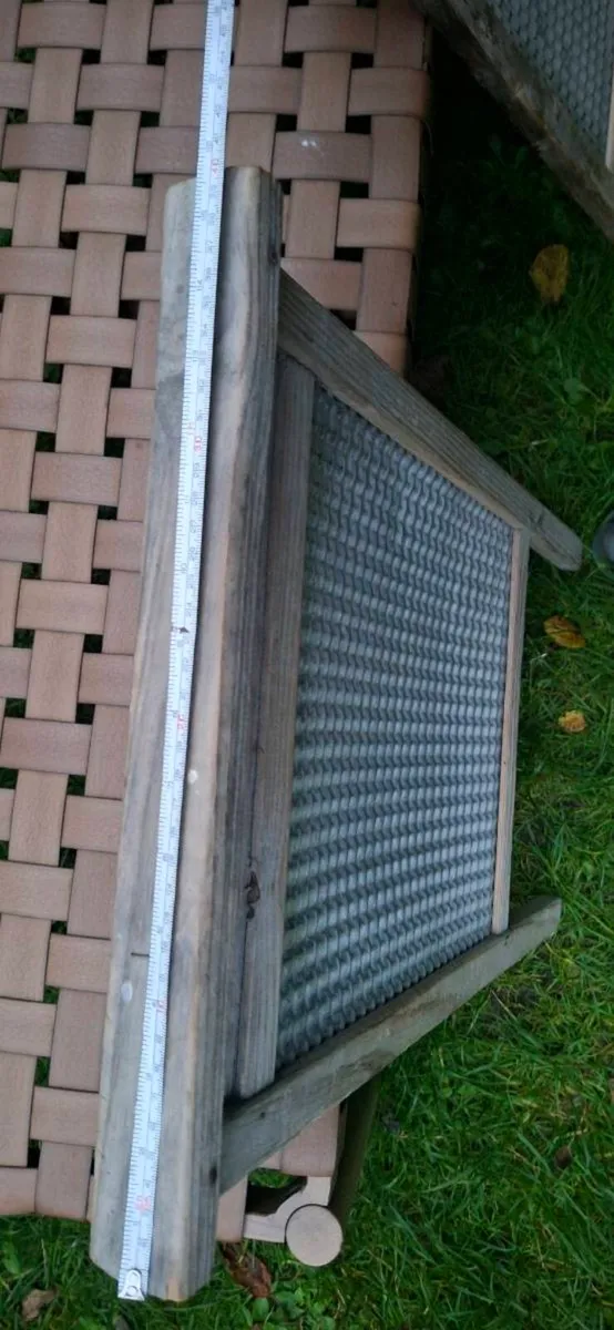 Vintage Washboard - Image 4