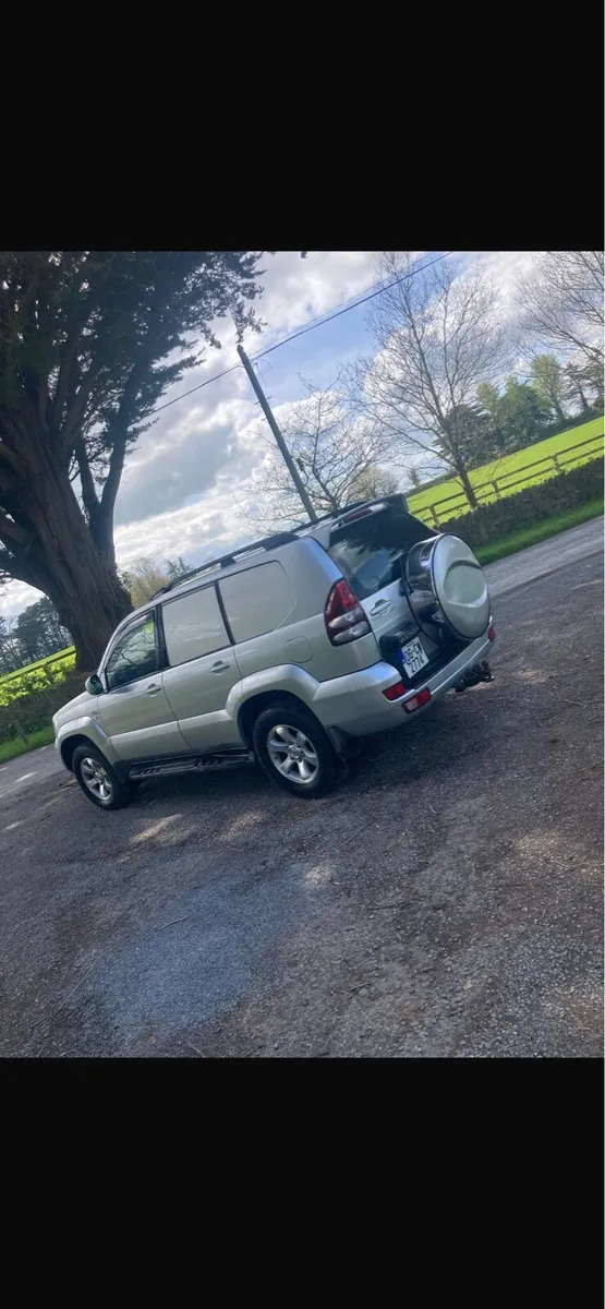 Toyota landcruiser - Image 4