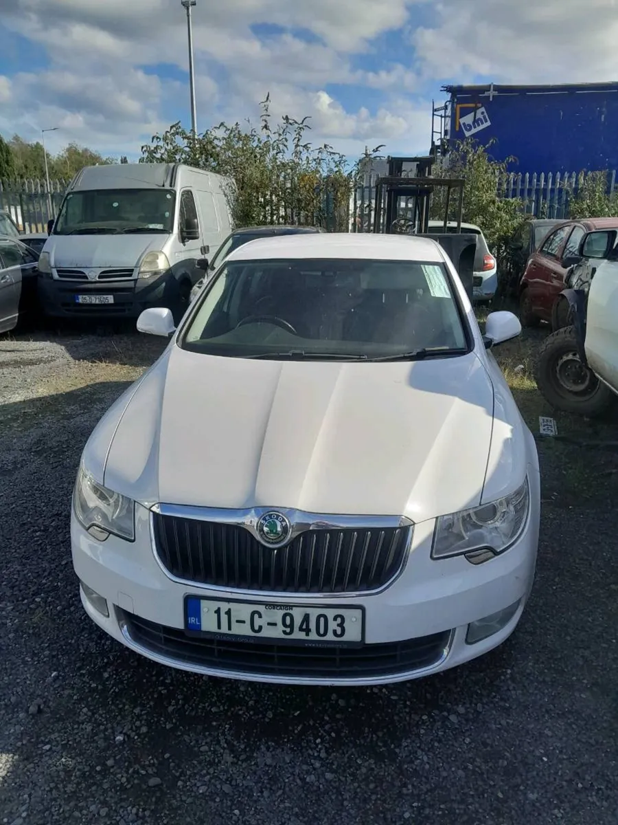 Skoda superb 2011 - Image 1