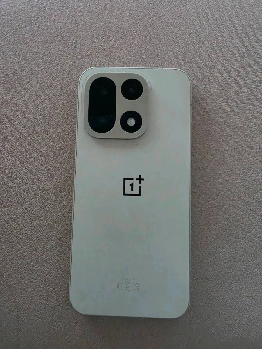 OnePlus 15 - Image 3