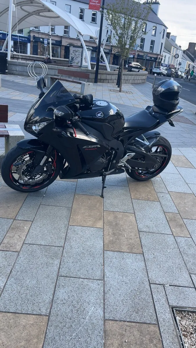 2012 Honda cbr1000rr - Image 2