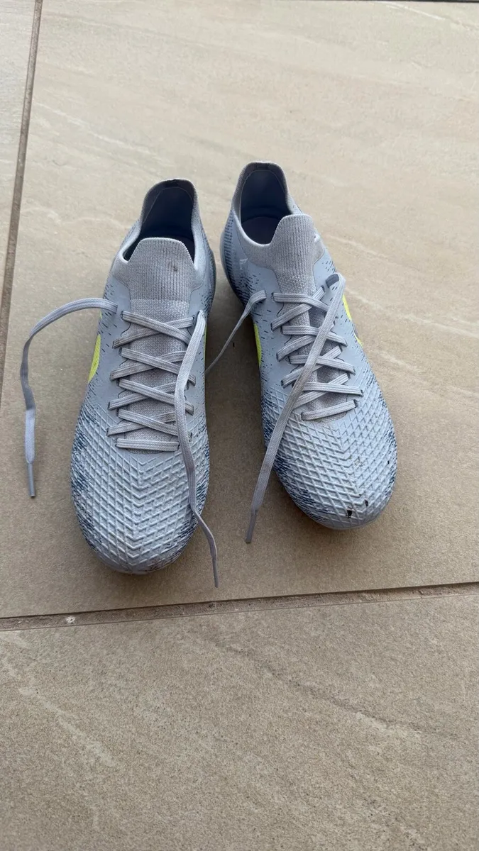 Football Boots - Image 1