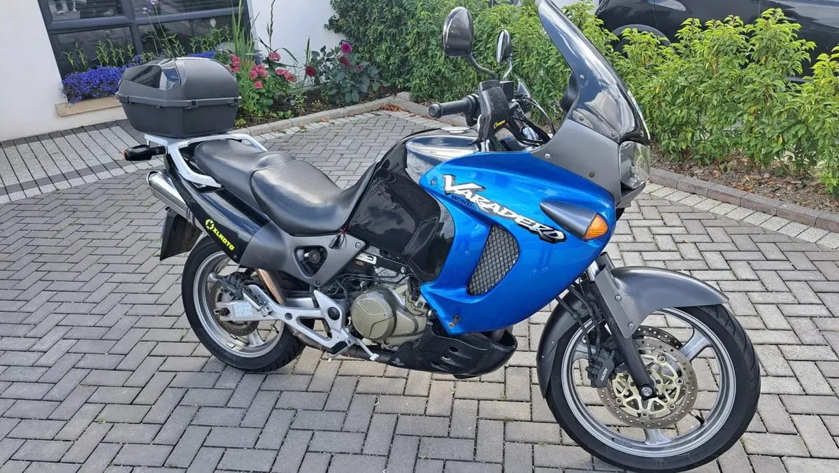 Honda XL Varadero 2001 - Image 1